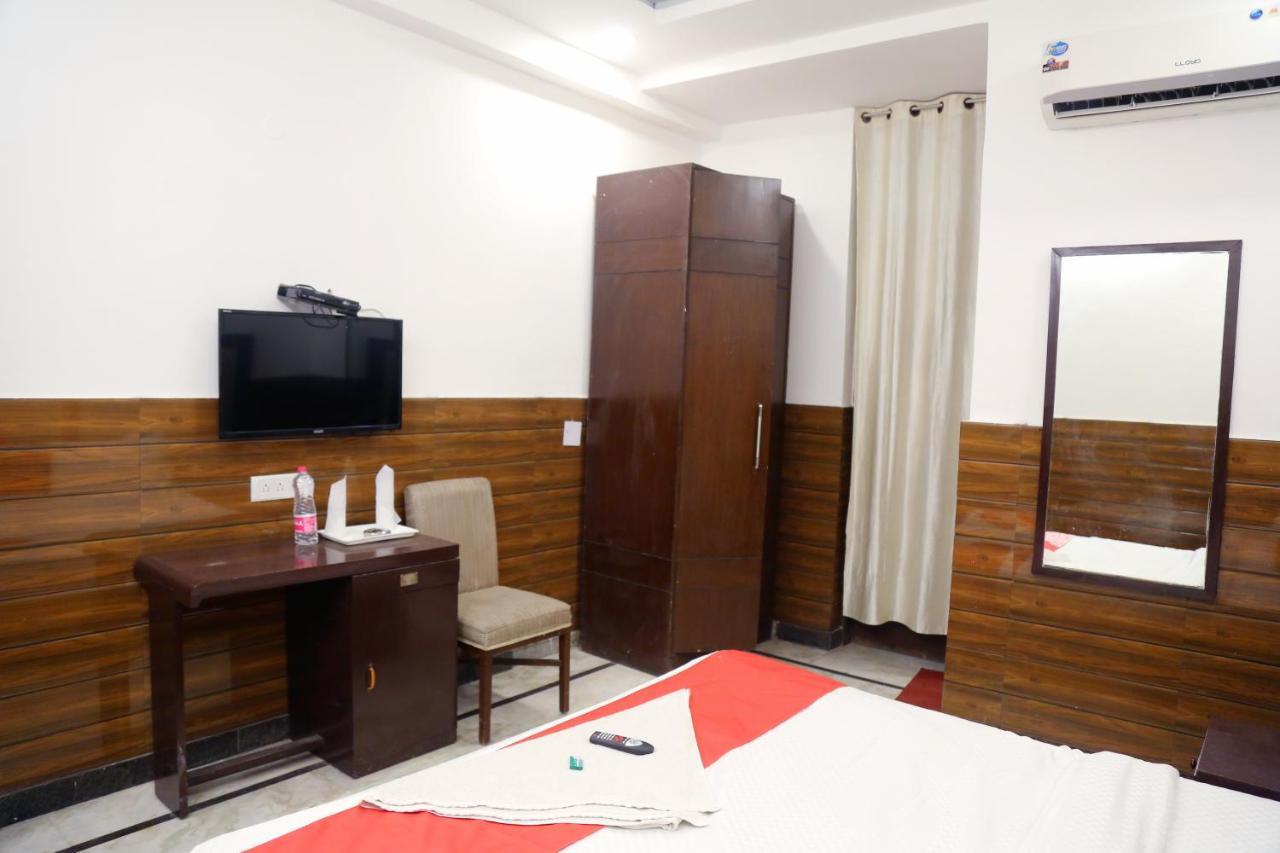 Aerocity Hotel Jindal Palace Delhi- A Well Hygiene Property"All Staff Vaccinated " ニューデリー エクステリア 写真