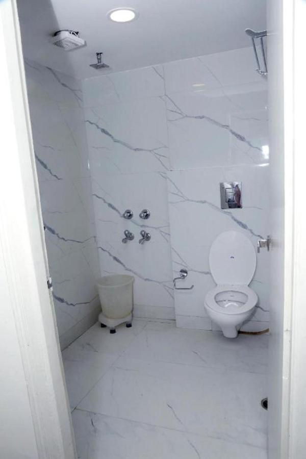 Aerocity Hotel Jindal Palace Delhi- A Well Hygiene Property"All Staff Vaccinated " ニューデリー エクステリア 写真